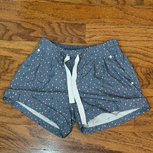 EUC Lululemon Spring Break Away Short Confetti Cake Multi sz 4 - Picture 1 of 10